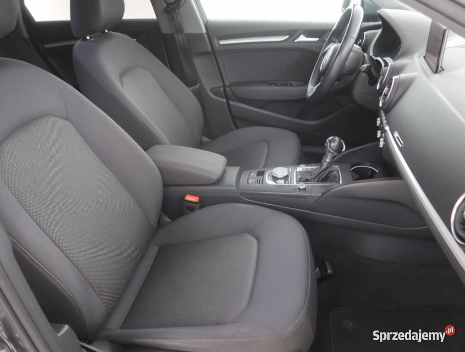 Audi A3 35 TFSI światła przeciwmgielne Bielany Wrocławskie