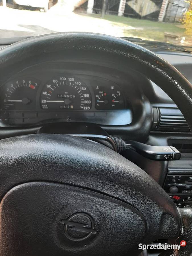 Sprzedam opel astra sedan 16 b 16 v 113 000 1997 Opole Lubelskie