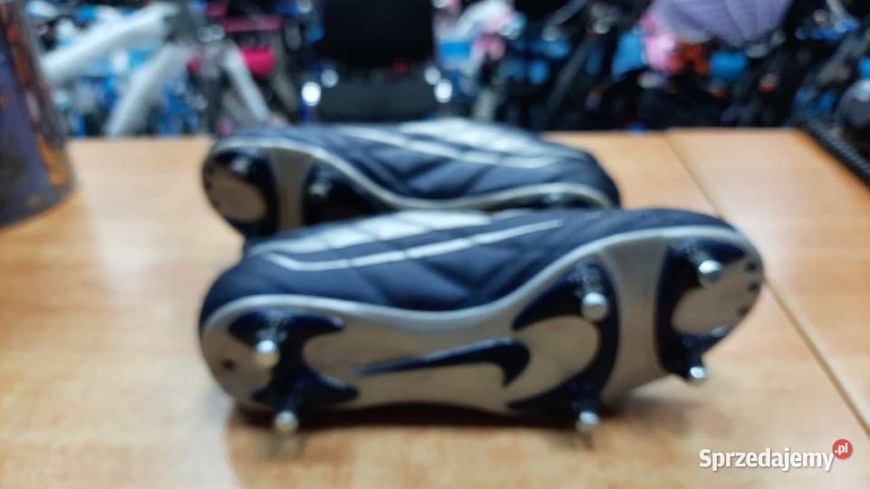 Buty korki wkręty Nike rozmiar 405 Piłka nożna Dębica
