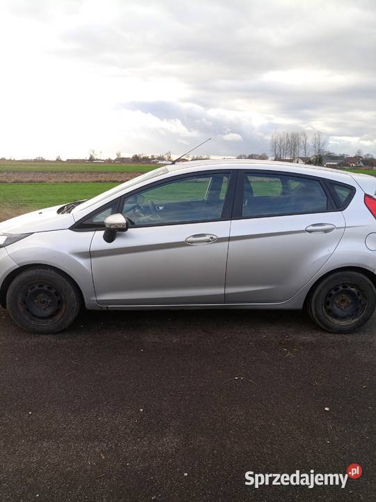Ford fiesta 16 d 2013r sprzedam Hatchback łódzkie Drwalew