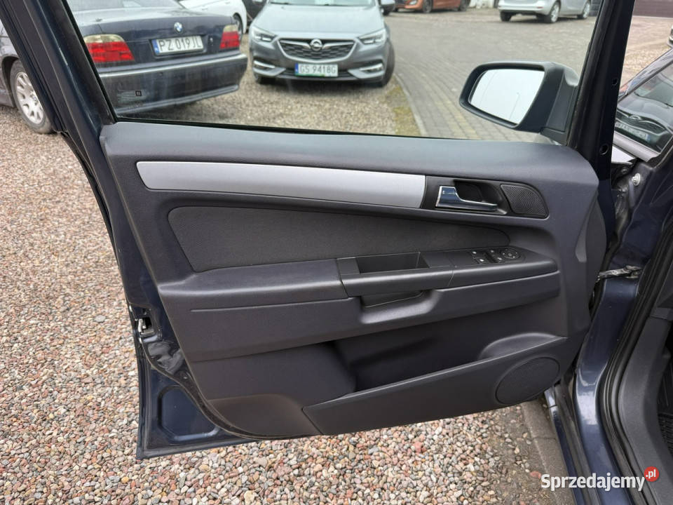 Opel Zafira OPEL ZAFIRA 2009 16 BENZYNA 7 pomorskie Słupsk