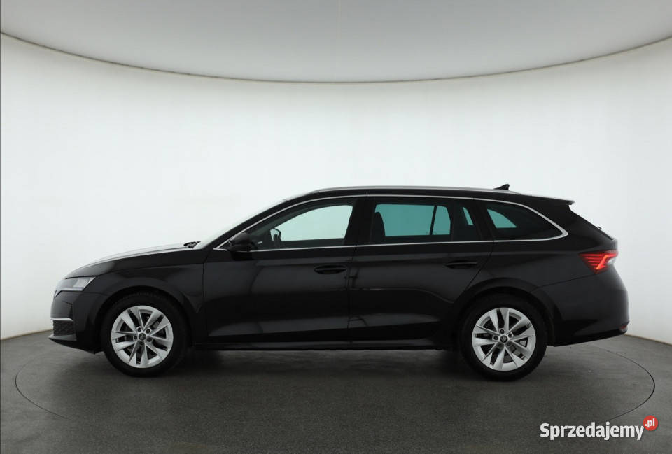 Skoda Octavia 15 eTSI mHEV radio Piaseczno sprzedam