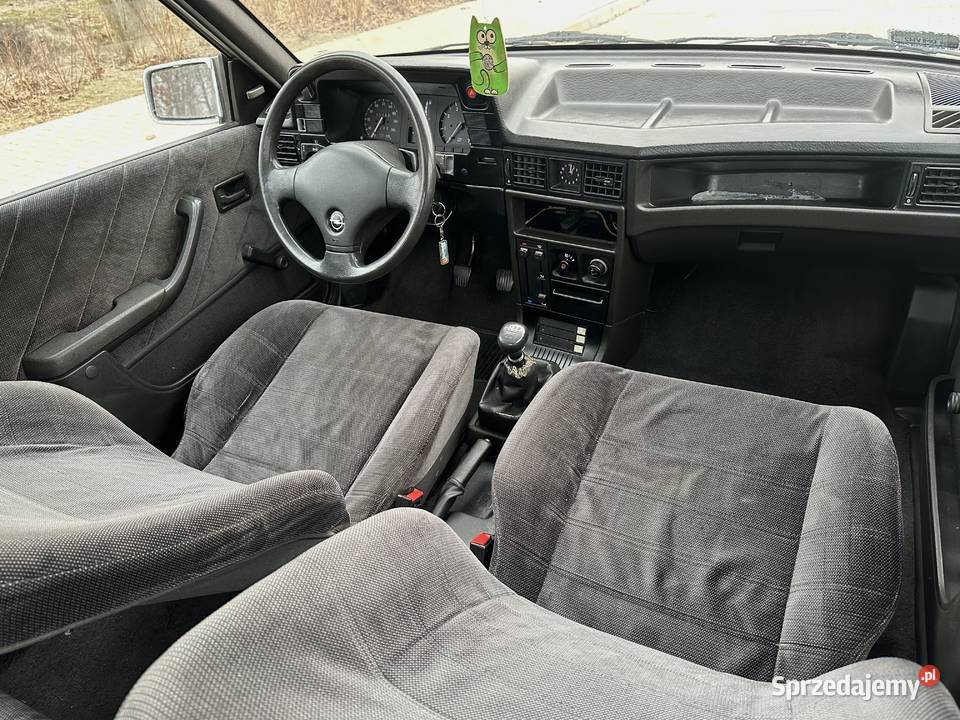 Opel Kadett 14i KAT Beauty 1990r Sedan Ostrów Wielkopolski