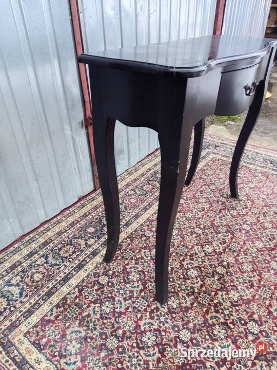 Stolik przyścienny sprzedam Borówno