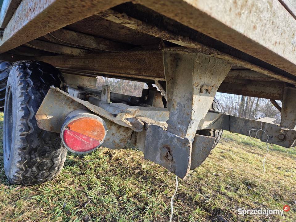 Wywrotka jedno osiowa transport Złoczew laweta