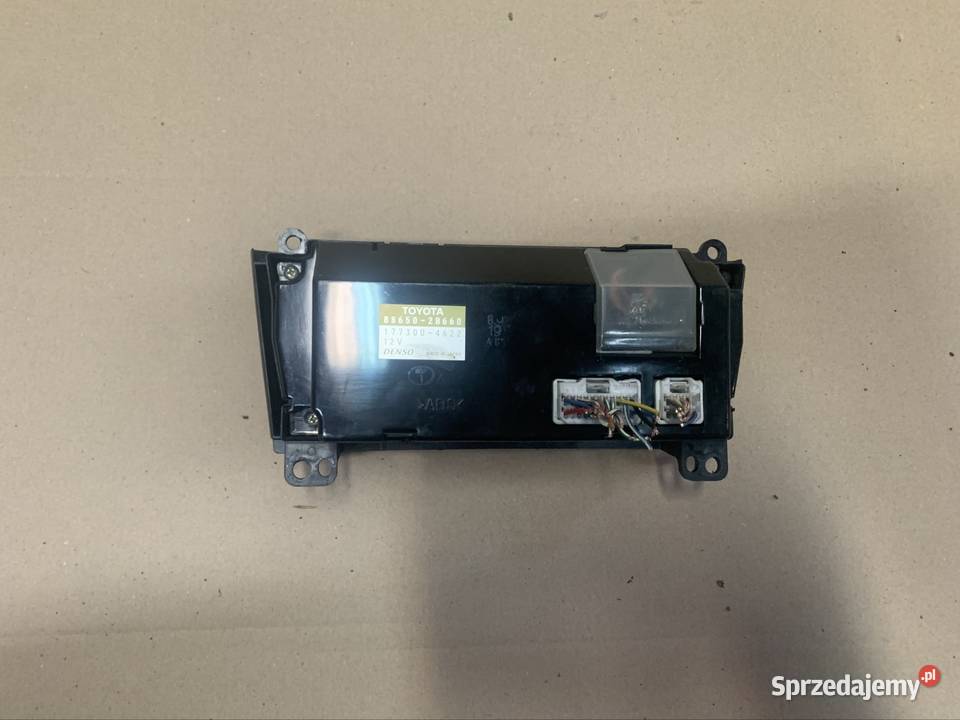 886502B660 panel nawiewu klimatyzacji toyota osobowe Szczecin