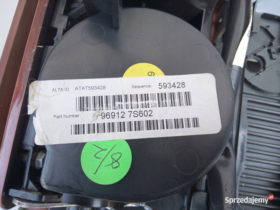 PANEL ŚRODKOWY TUNELU MIESZEK INFINITI QX56 0410 wielkopolskie Nowy Tomyśl