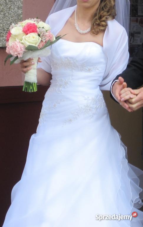 Suknia ślubna welon