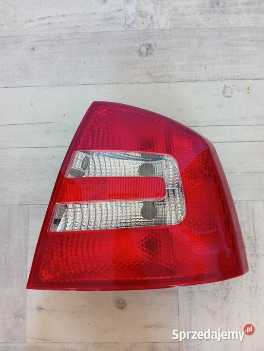 Skoda Octavia 0412 HB Lampa tylna NOWA Łódź