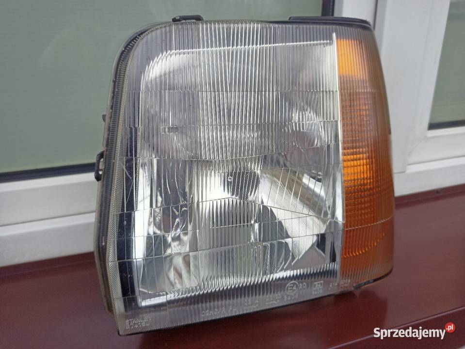 Suzuki Wagon R lampa przednia lewa reflektor osobowe Sieradz