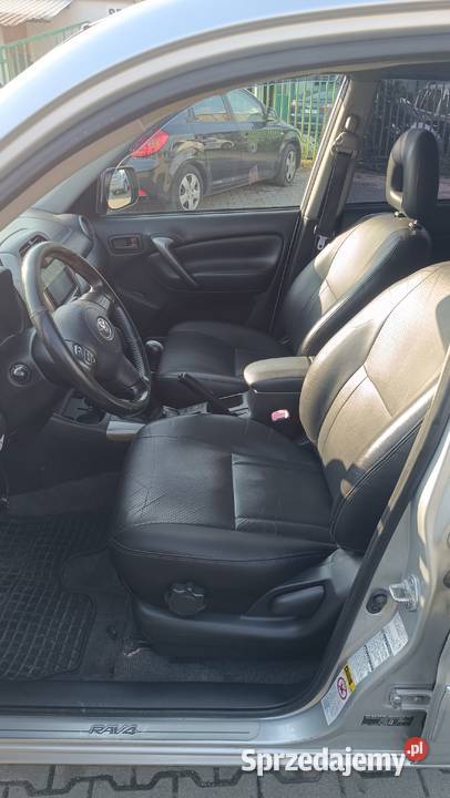 Toyota RAV4 II 20 D4D bogate wyposażenie nieuszkodzony świętokrzyskie
