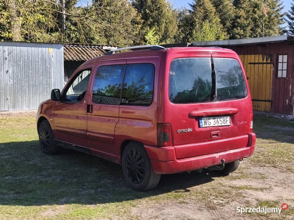 Citroen Berlingo 16 HDI 90 koni 2008 sprawna manualna Łuków