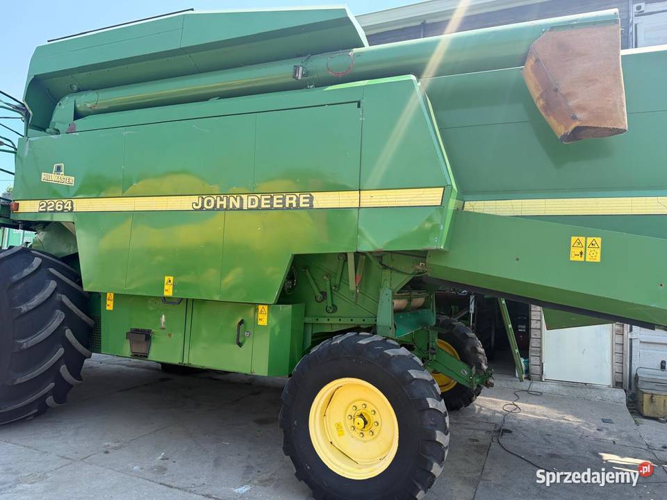 Kombajn zbożowy John Deere 2264 heder dolnośląskie Nowa Ruda