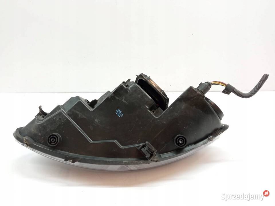 LAMPA PRZÓD PRAWA EUROPA Seat Leon II 20052012