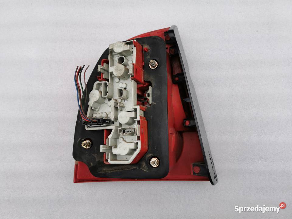 Lampa Prawy Tył Tylna Prawa VW Passat B5 Lift Wyszków sprzedam