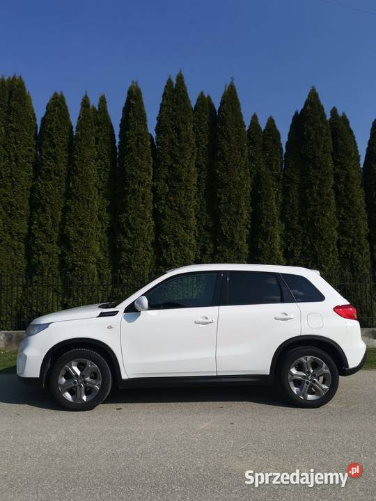 Suzuki Vitara Bogate wyposażenie instalacja LPG Rok produkcji 2017 Tarnów