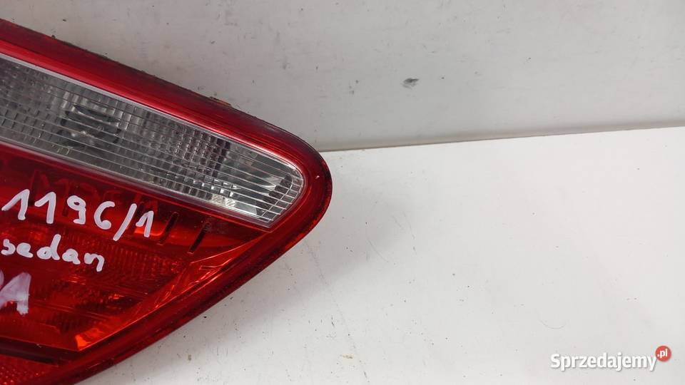 SEAT EXEO SEDAN LAMPA TYŁ LEWA W KLAPĘ