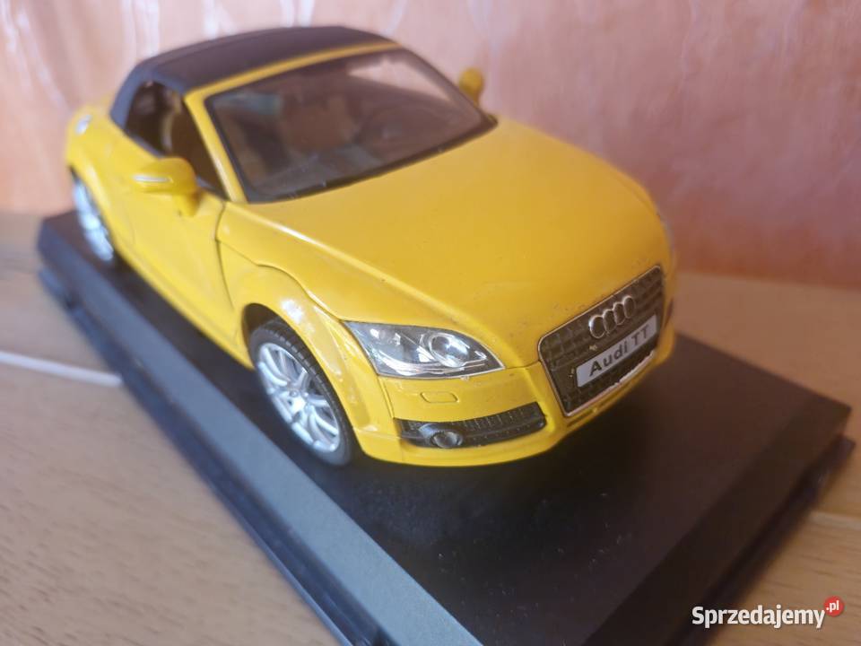 Model Audi TT 8J Roadster 124 Cararama Hongwell