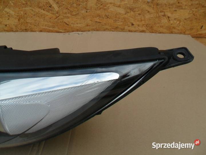 Kia Sportage 2010 reflektor lampa LED lewa Nowy Tomyśl sprzedam