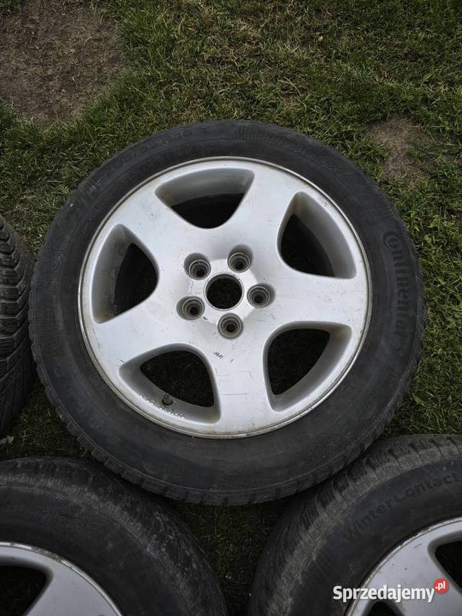 Komplet felg z oponami 20555R16 Goździk
