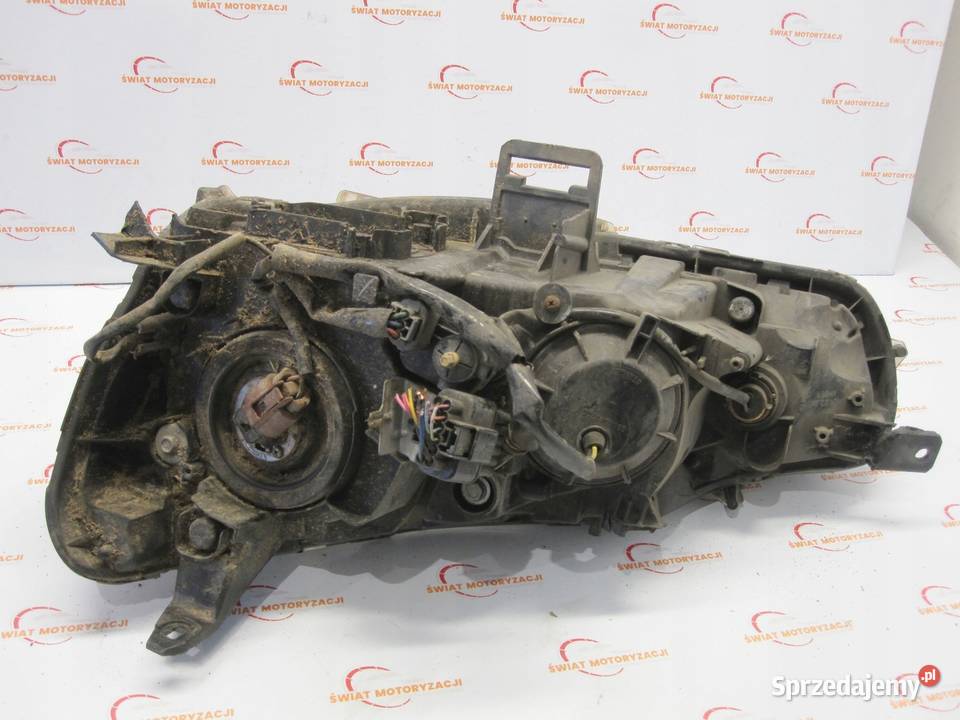 OUTLANDER LIFT II 11r lampa prawa przód ANGLIK Kielce sprzedam