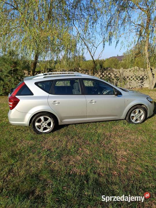 Kia ceed Rok produkcji 2010 Tomaszów Mazowiecki