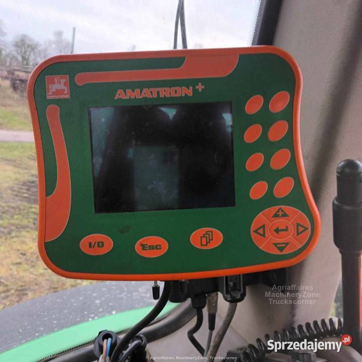 Rozsiewacz Amazone ZAM profis ultra 3000 Wyrza