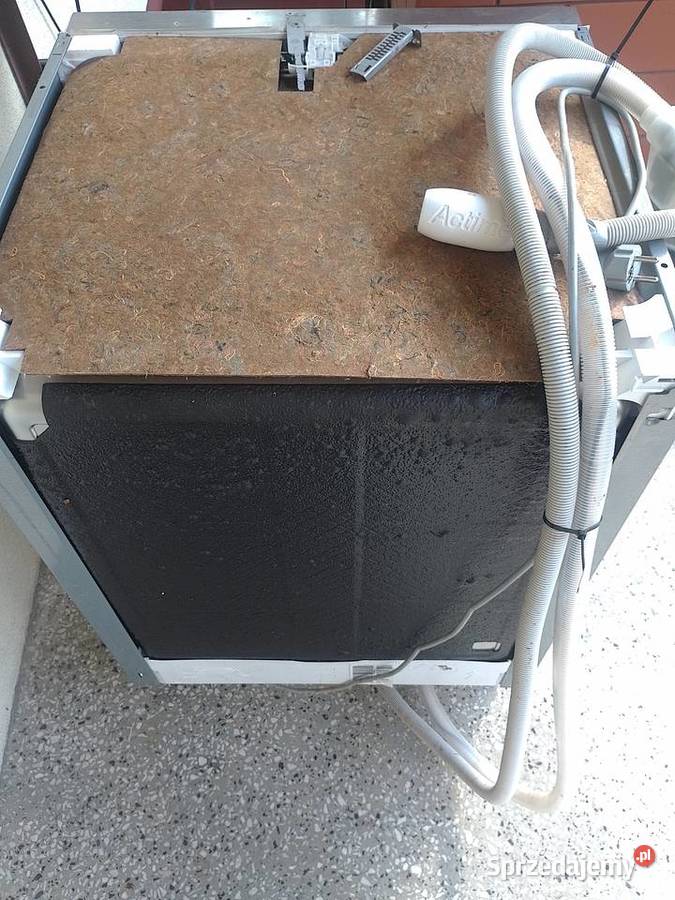 sprzedam używaną zmywarkę do zabudowy Bosh sprzedam