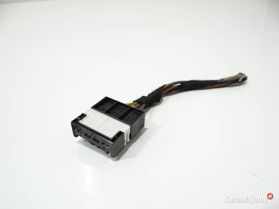 KOSTKA LAMPY TYŁ W KLAPĘ BMW E91 Strzyżewice