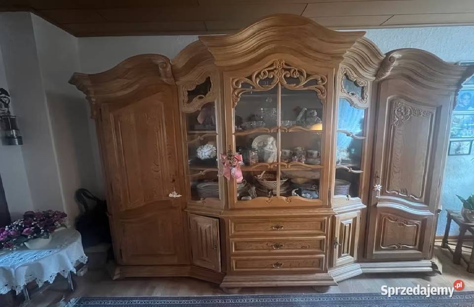 Piękny rzeźbiony kredens dębowy lity dąb Sypniewo