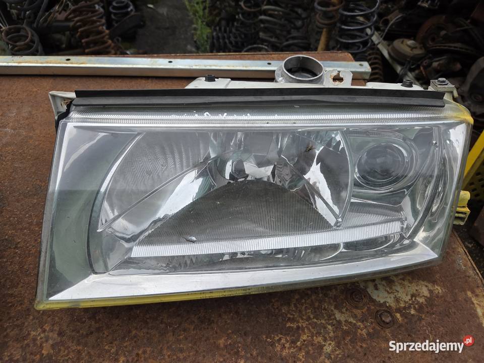 Lampy przednie skoda octavia 1 Łagów
