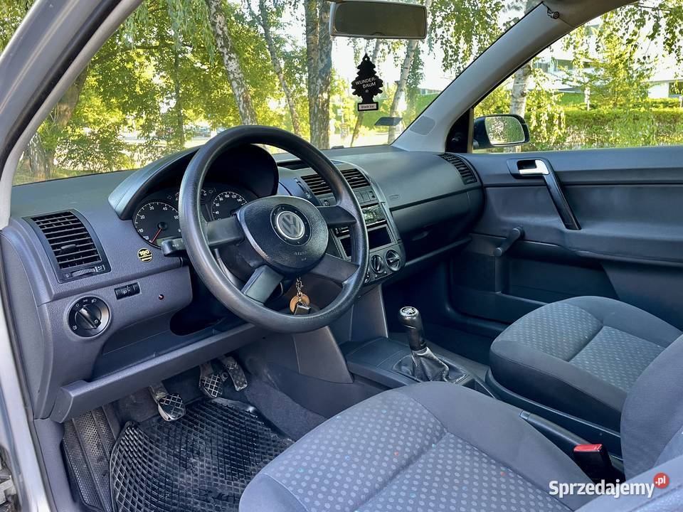 ŚlicznyZadbanyVolkswagenPolo9N2003r12Benz łódzkie Zduńska Wola