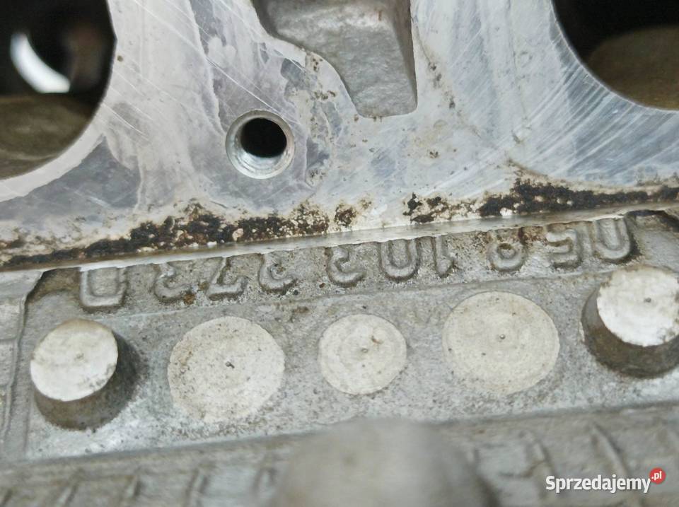 GŁOWICA KOMPLETNA 058103373D 18 20V VW