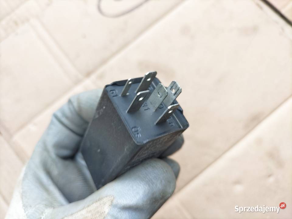 PRZEKAŹNIK AUDI 309 893919082 osobowe lubelskie