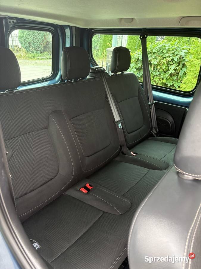 RENAULT TRAFIC 16 dCi 121 2018 8 OSÓB 6 BIEGÓW Samochody osobowe Dolna Grupa