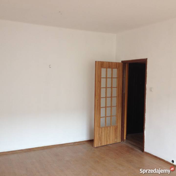 BYTOM Karlika 1 okazja cenowa piwnica Mieszkania Bytom