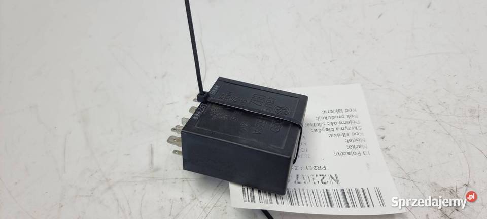 PRZEKAZNIK VOLKSWAGEN PASSAT B5 Lipno