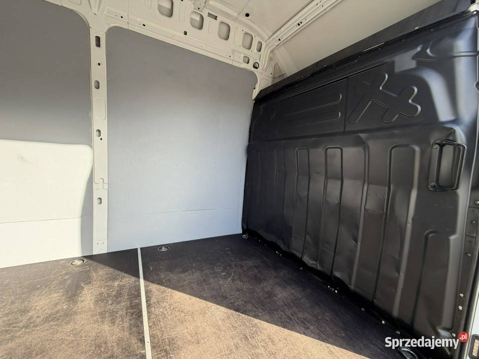 Iveco Daily 35S21 L4H3 17m3 Furgon Dostępny Ręki ESP świętokrzyskie Widełki sprzedam