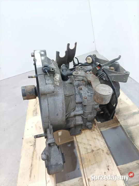 SKRZYNIA BIEGÓW 06018AE01754 16 Landwind CV9 I świętokrzyskie sprzedam