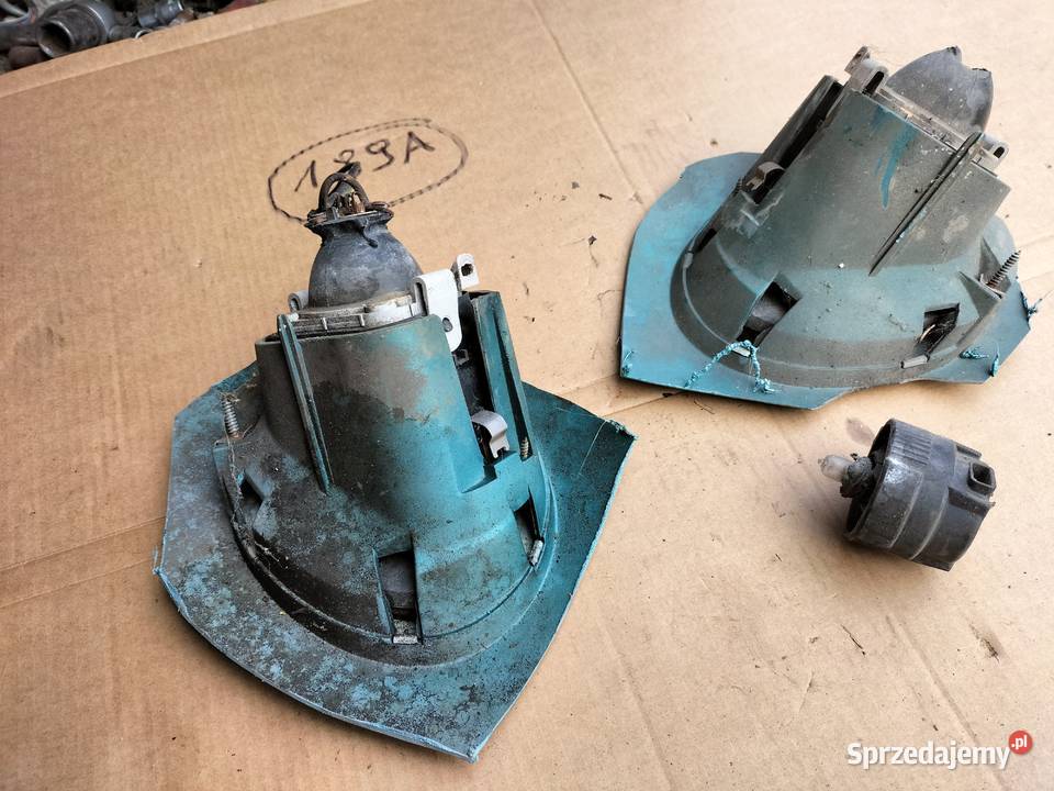 FORD MONDEO MK2 HALOGEN PRAWY LEWY RAMKA OSŁONA Kamień-Kolonia