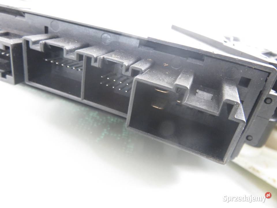 PODNOŚNIK SZYBY LEWY PRZEDNI AUDI A4 B7 sprzedam