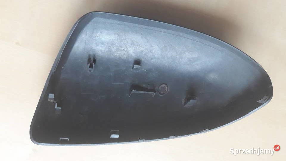 Obudowa lusterka prawa 8C474R6600 Bukownica