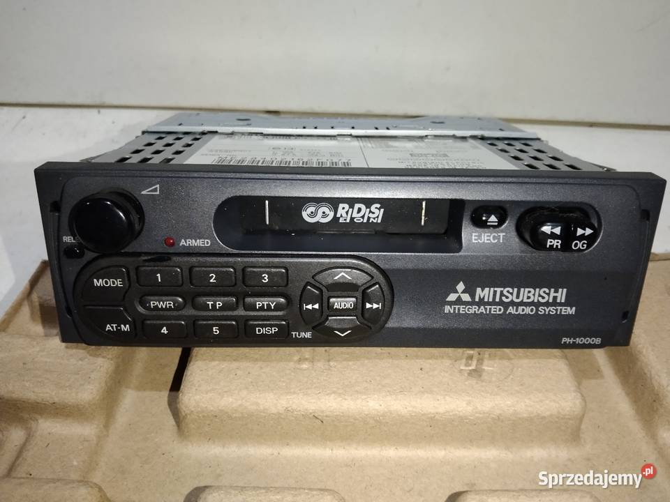 Radio samochodowe MITSUBISHI Super stan Świdnica