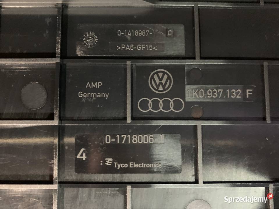 Pokrywa skrzynki bezpieczników 1K0937132F vw Szczecin