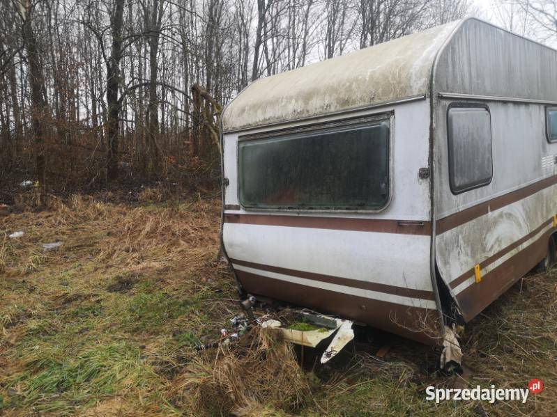 Stara przyczepa kempingowa stacjonarna Chłopowo