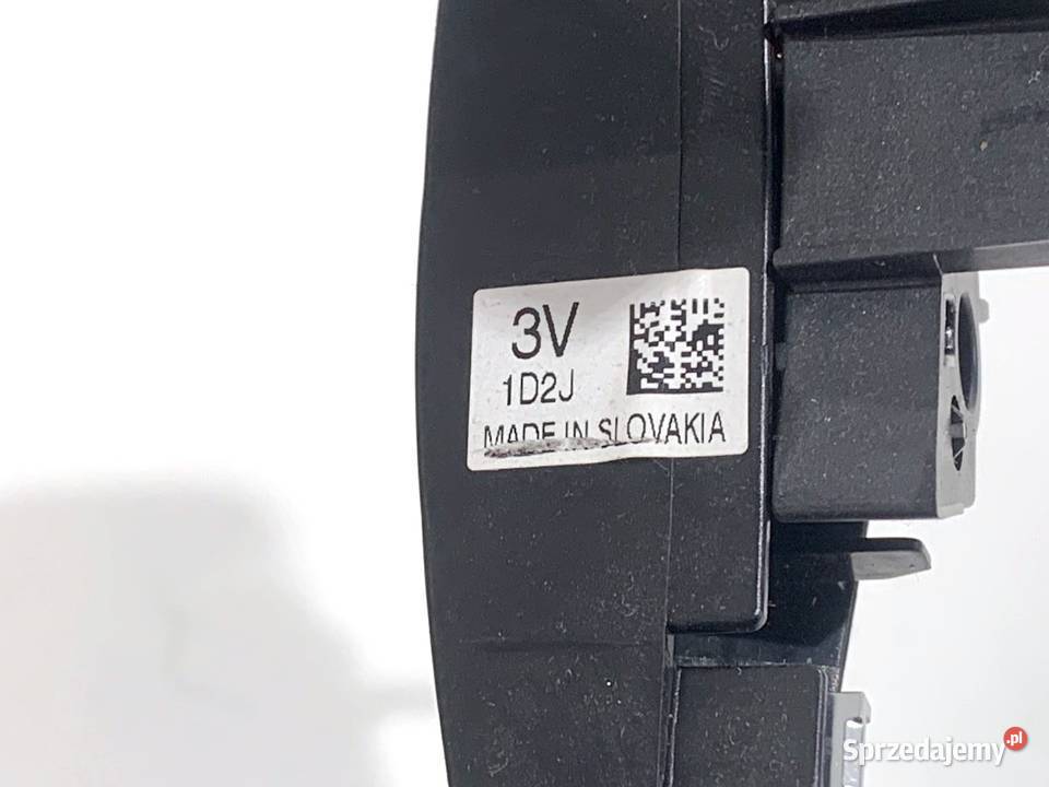 PRZEŁĄCZNIKI KIEROWNICY TOYOTA COROLLA E21