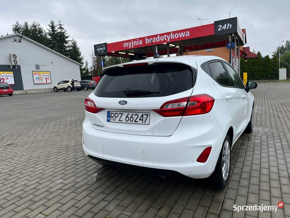 Ford Fiesta 10 Benzyna 75 Niski Przebieg Super czujnik zmierzchu Fiesta podkarpackie