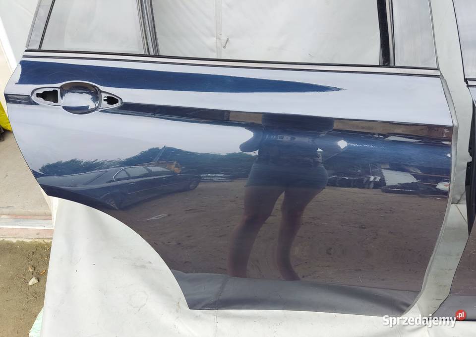 BMW X5 F15 DRZWI PRZEDNIE TYLNE PRAWE PRAWY Radom
