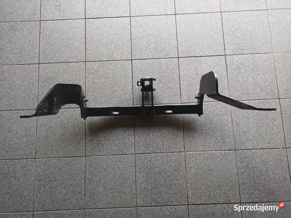 Hak Thule do Mitsubishi Outlander 2 z odpinanym świętokrzyskie