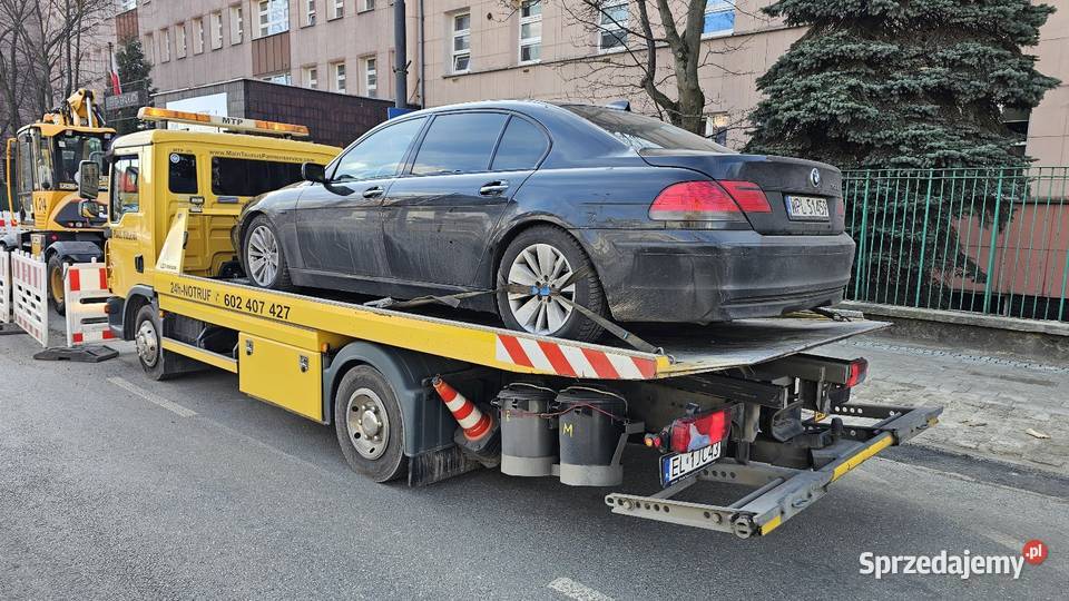 Laweta Łódź przewóz lawetą Holowanie z